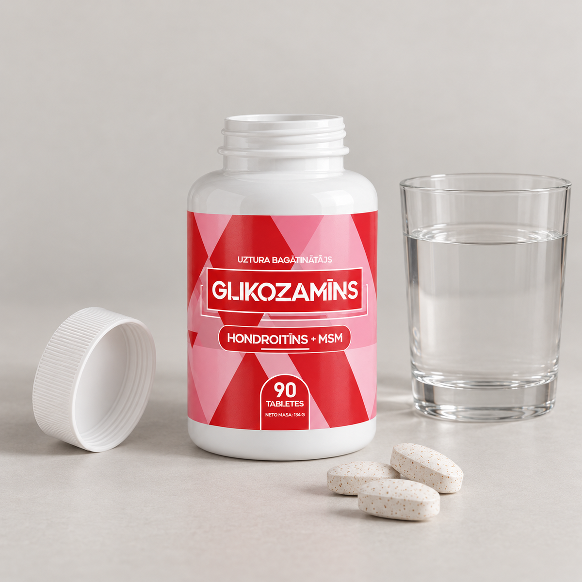 Glikozamīna tabletes ar glāzi ūdens
